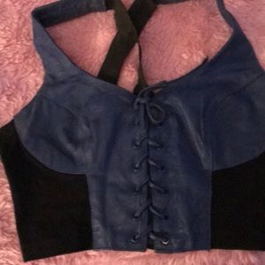 Leather top. Size Small. Wilson leather brand.